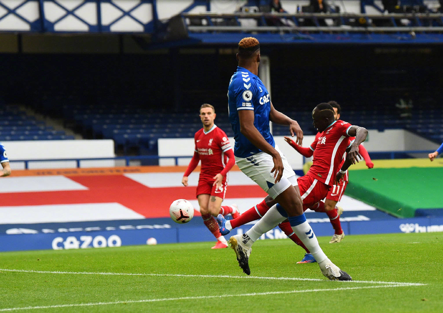 邃的蓝色宝 邃的蓝色宝